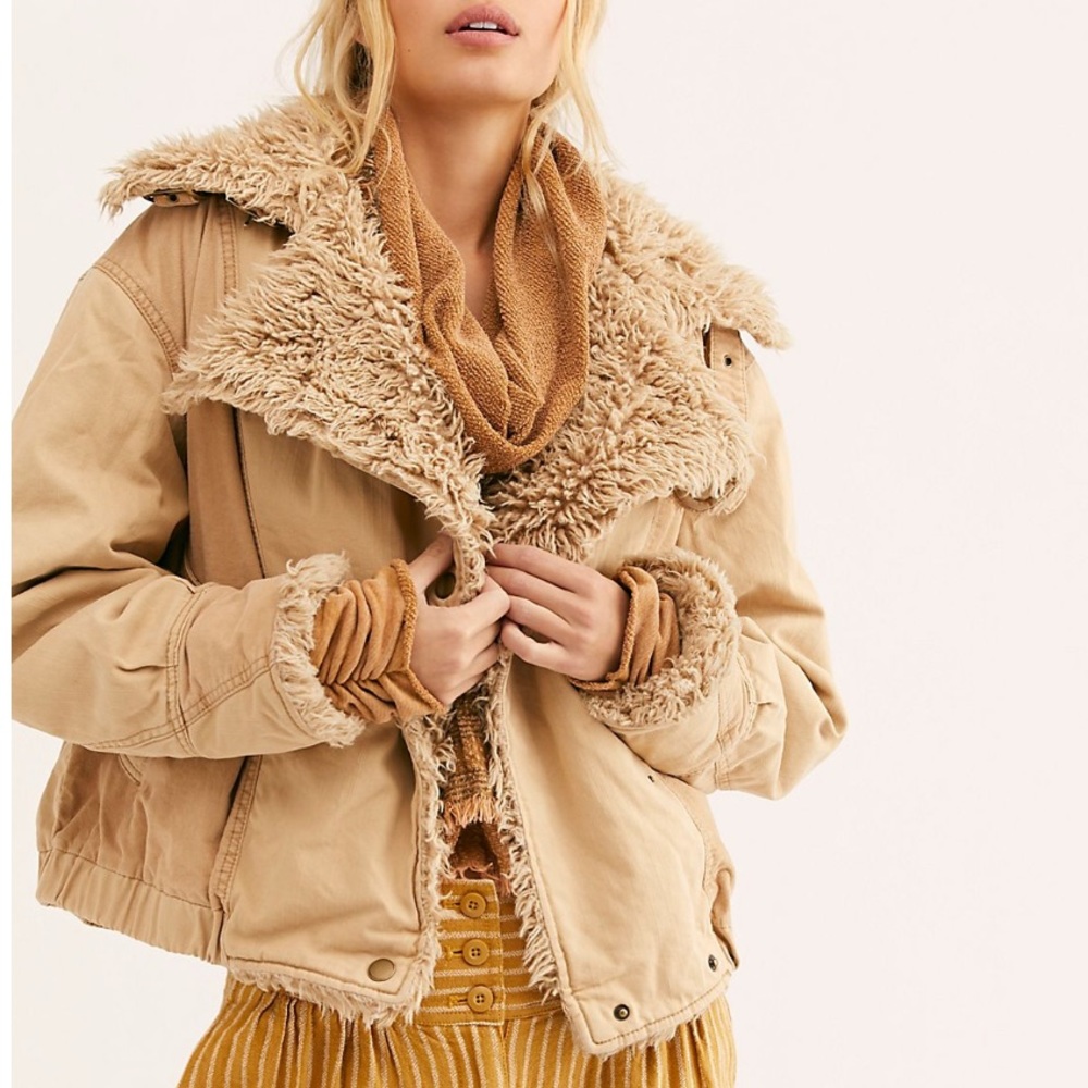 ❌SOLD❌Free people Sherpa denim jacket